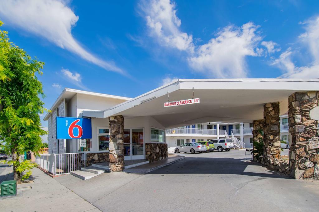 Motel 6-San Bernardino, CA - Downtown Esterno foto