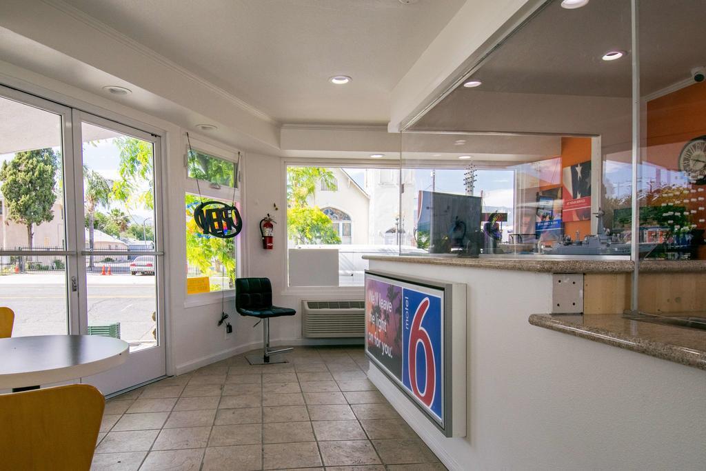 Motel 6-San Bernardino, CA - Downtown Esterno foto