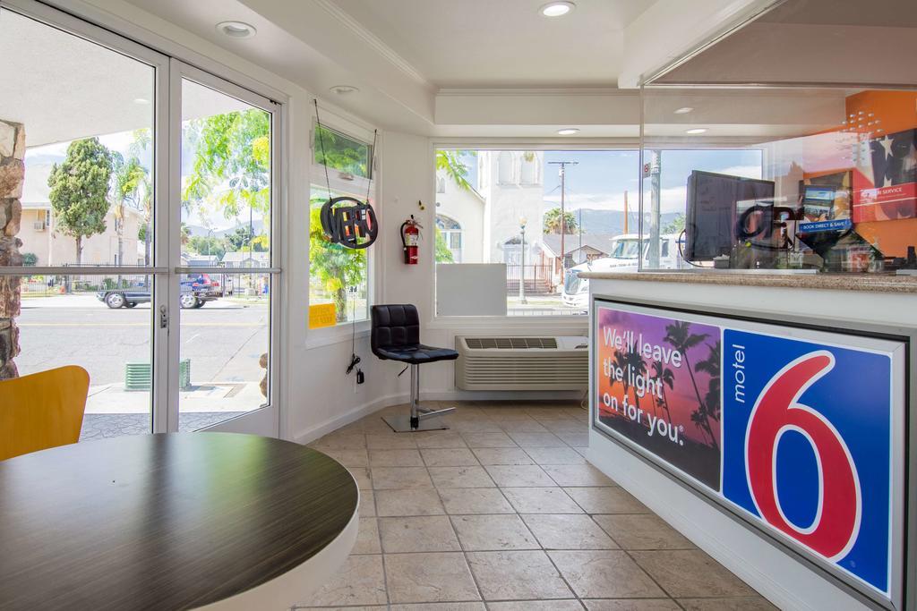 Motel 6-San Bernardino, CA - Downtown Esterno foto