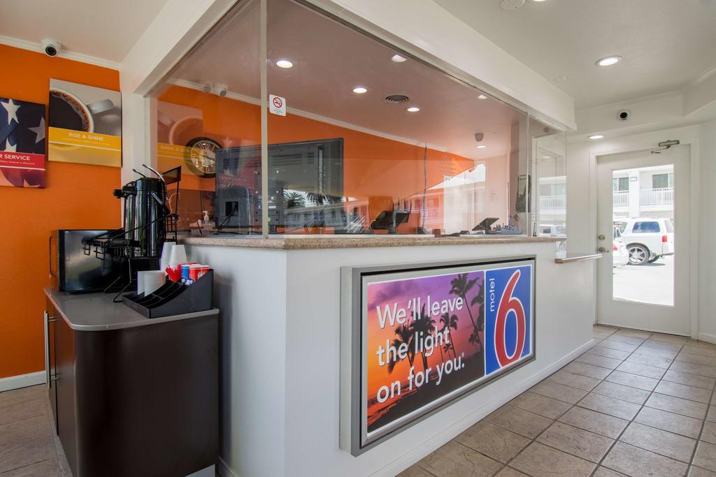 Motel 6-San Bernardino, CA - Downtown Esterno foto