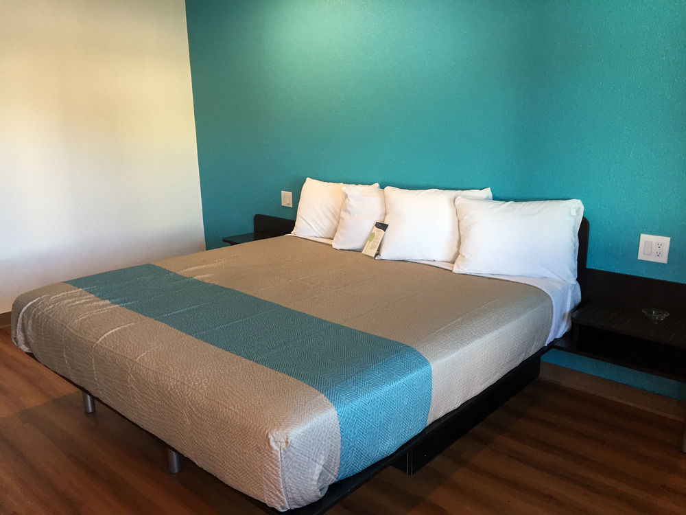 Motel 6-San Bernardino, CA - Downtown Esterno foto