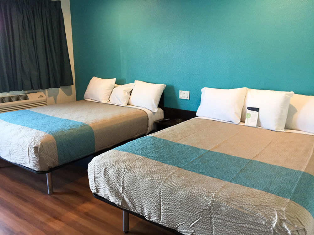 Motel 6-San Bernardino, CA - Downtown Esterno foto