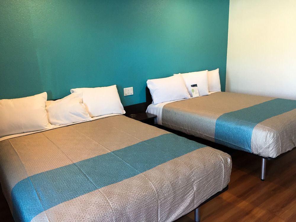 Motel 6-San Bernardino, CA - Downtown Esterno foto